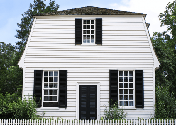 Nuansa Warna Klasik Seperti Putih dan Krem